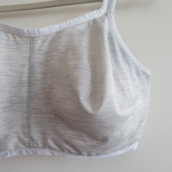 NATORI Yogi Underwire Sports Bra in Feather Gray White - Size 36DDD - Picture 3 of 13